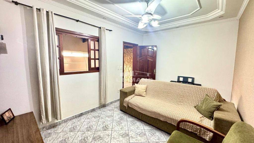 Casa à venda com 3 quartos, 155m² - Foto 4