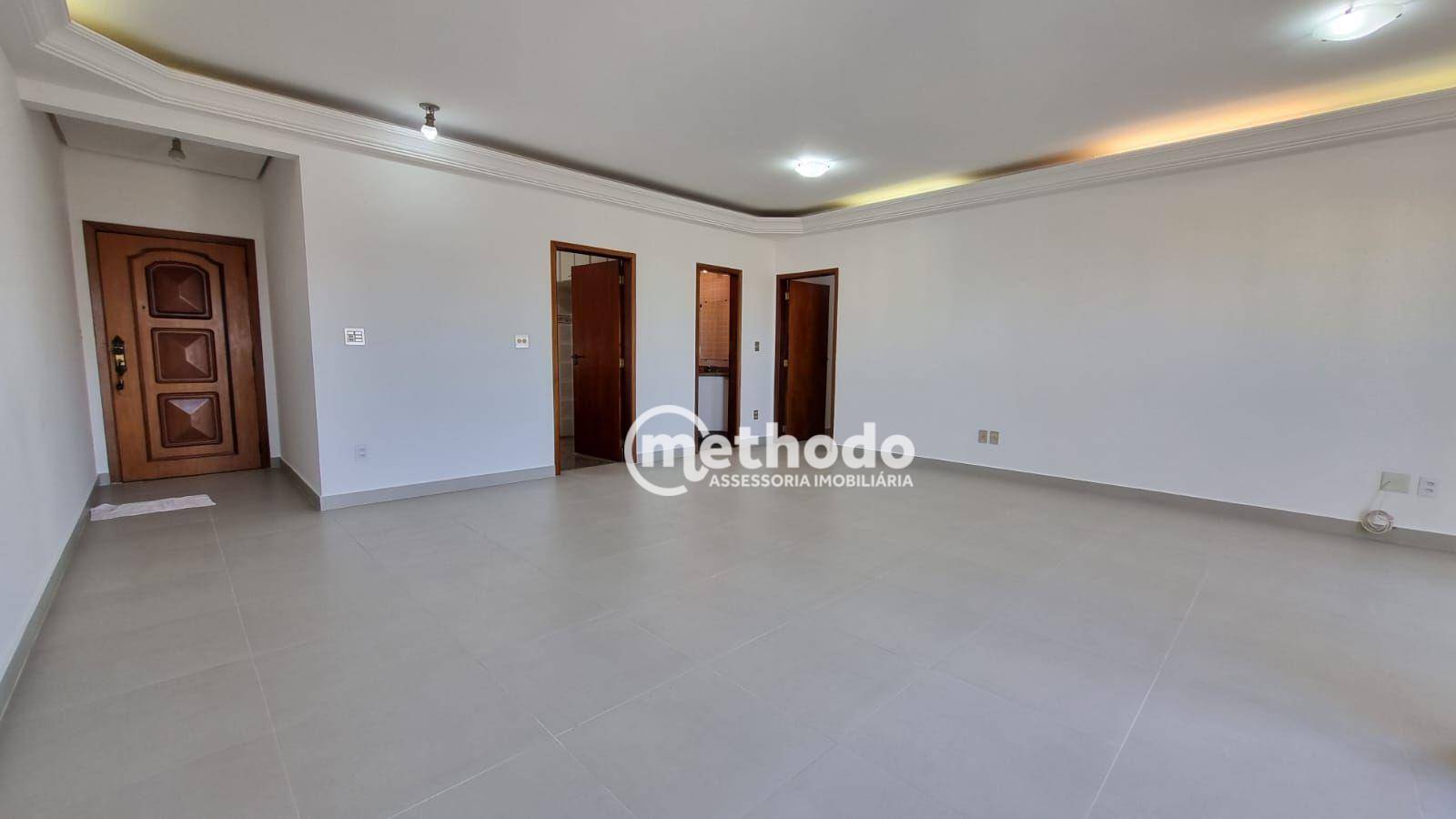 Apartamento à venda com 4 quartos, 150m² - Foto 2