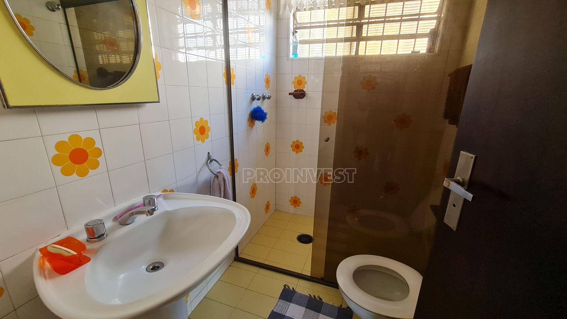 Casa para alugar com 3 quartos, 300m² - Foto 20