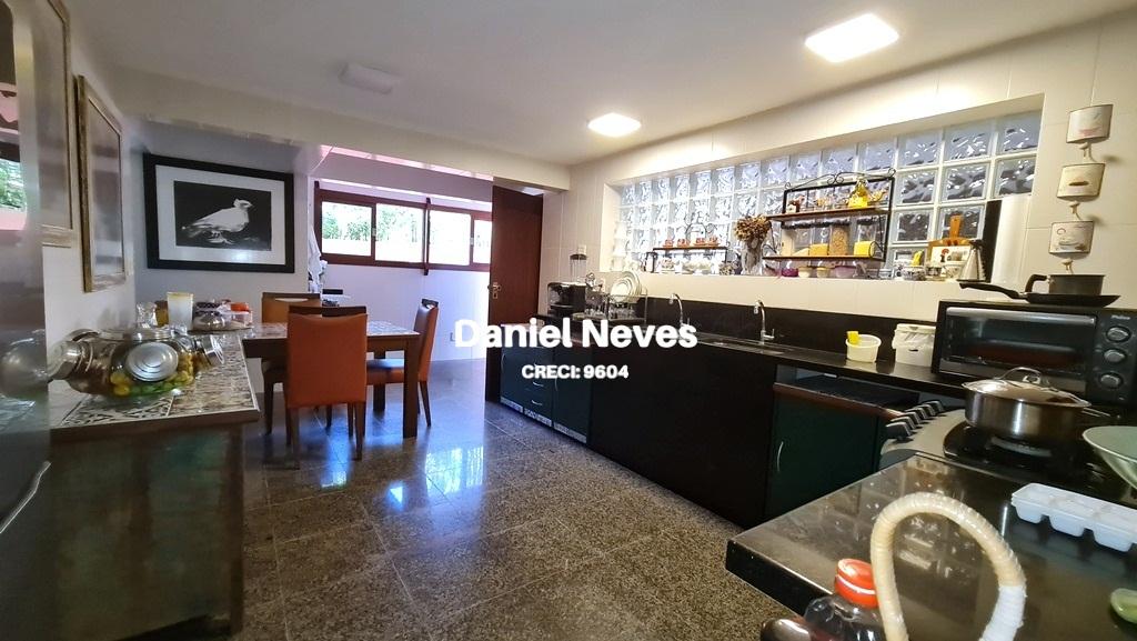 Casa de Condomínio à venda com 7 quartos, 550m² - Foto 32