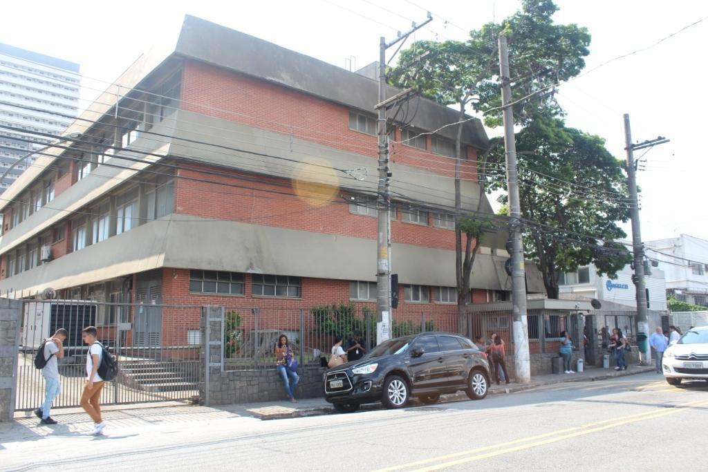 Prédio Inteiro à venda com 10 quartos, 2737m² - Foto 28