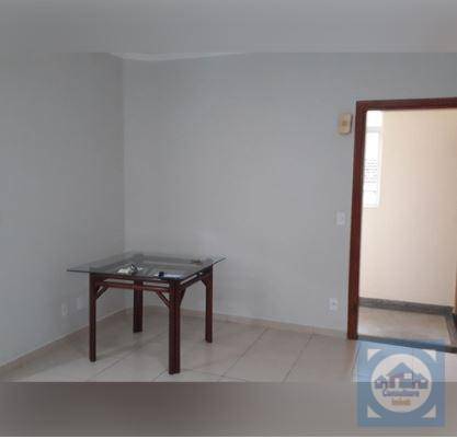 Apartamento à venda com 1 quarto, 61m² - Foto 2