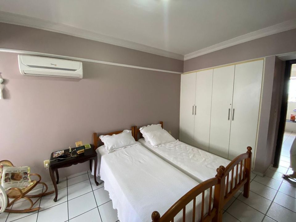 Apartamento à venda com 3 quartos, 189m² - Foto 18