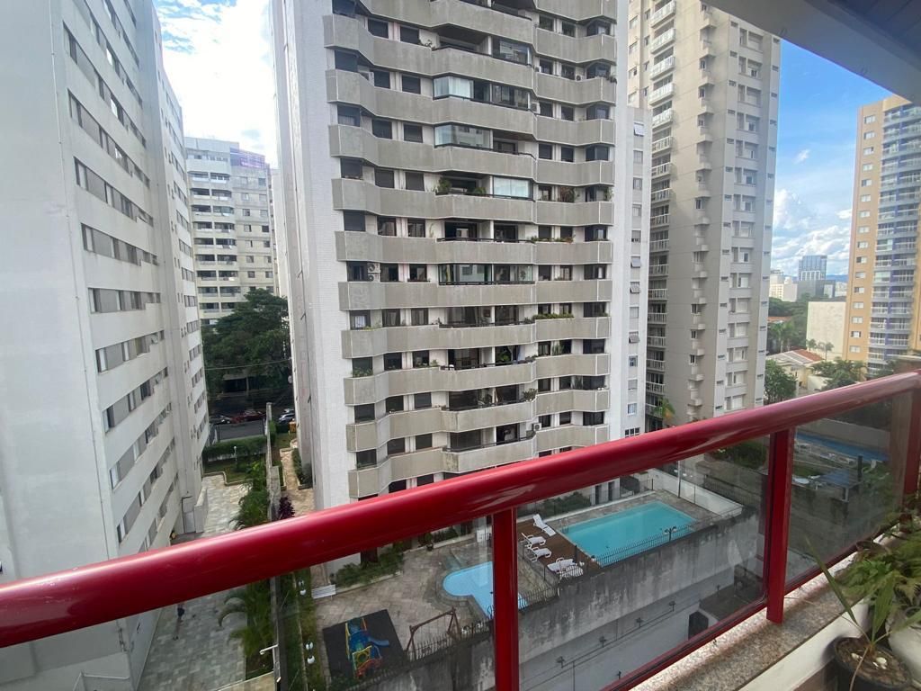 Apartamento à venda com 4 quartos, 130m² - Foto 7