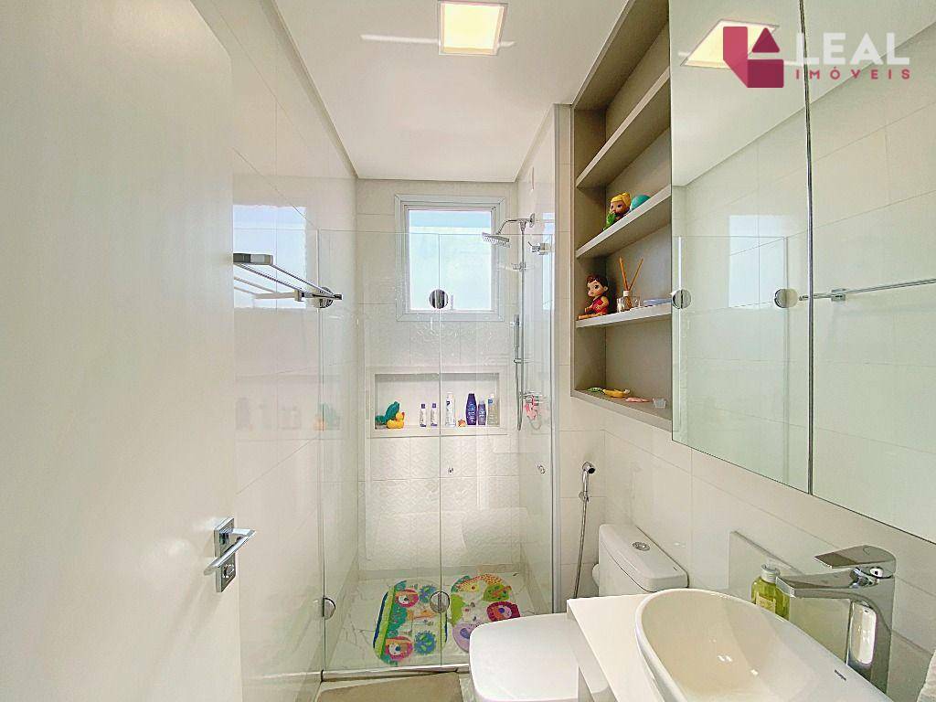 Apartamento à venda com 3 quartos, 134m² - Foto 24