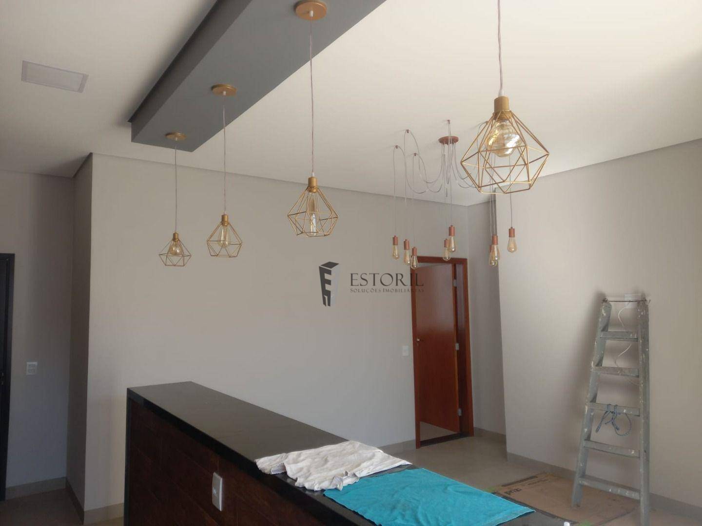 Casa à venda com 3 quartos, 300M2 - Foto 7