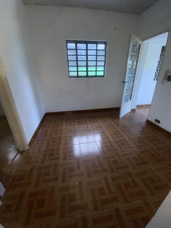 Casa à venda com 2 quartos, 200m² - Foto 8