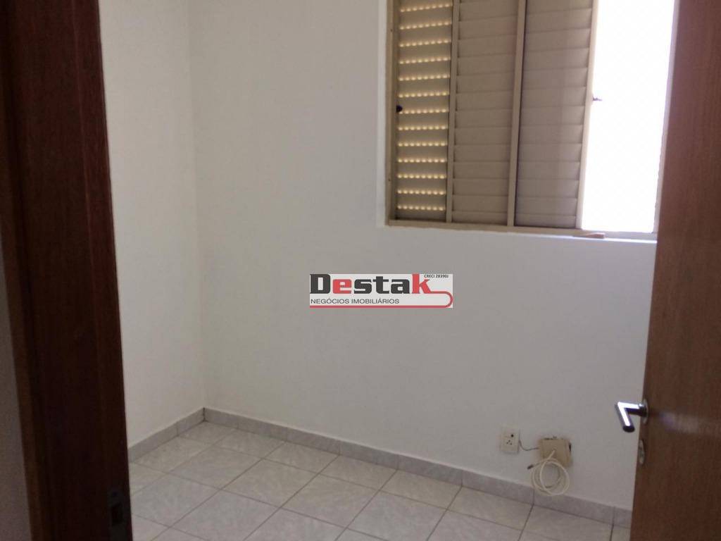 Apartamento à venda com 3 quartos, 65m² - Foto 8