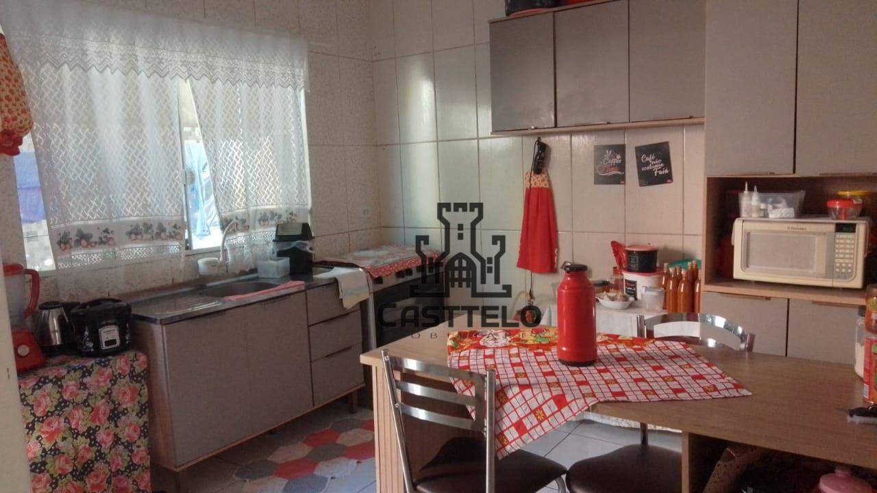 Casa à venda com 3 quartos, 120m² - Foto 3