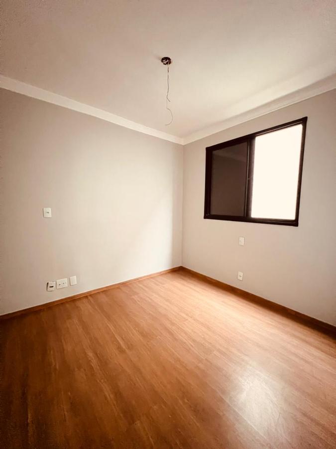 Casa à venda com 2 quartos, 52m² - Foto 11