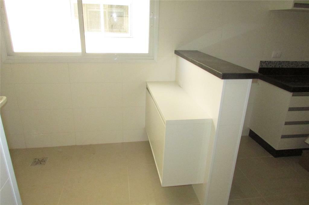 Apartamento à venda com 3 quartos, 128m² - Foto 7