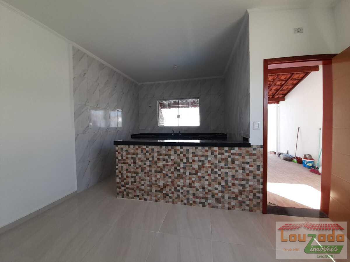 Casa à venda com 2 quartos, 150m² - Foto 3