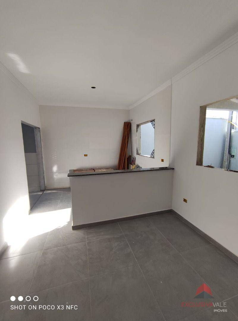 Casa à venda com 3 quartos, 76m² - Foto 7