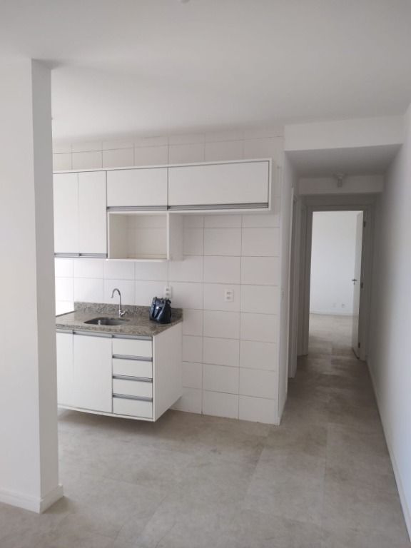 Apartamento para alugar com 2 quartos, 80m² - Foto 23