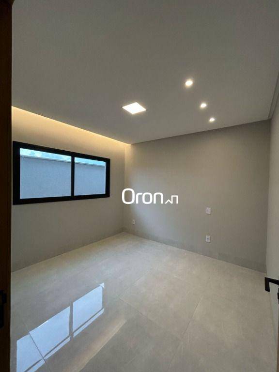 Casa de Condomínio à venda com 4 quartos, 210m² - Foto 5