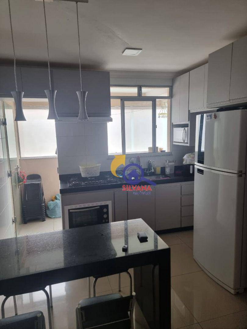 Apartamento à venda com 2 quartos, 61m² - Foto 3