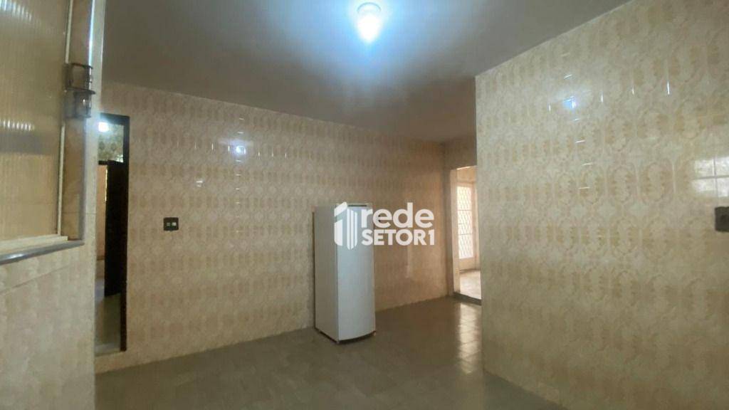 Casa à venda com 4 quartos, 110m² - Foto 5