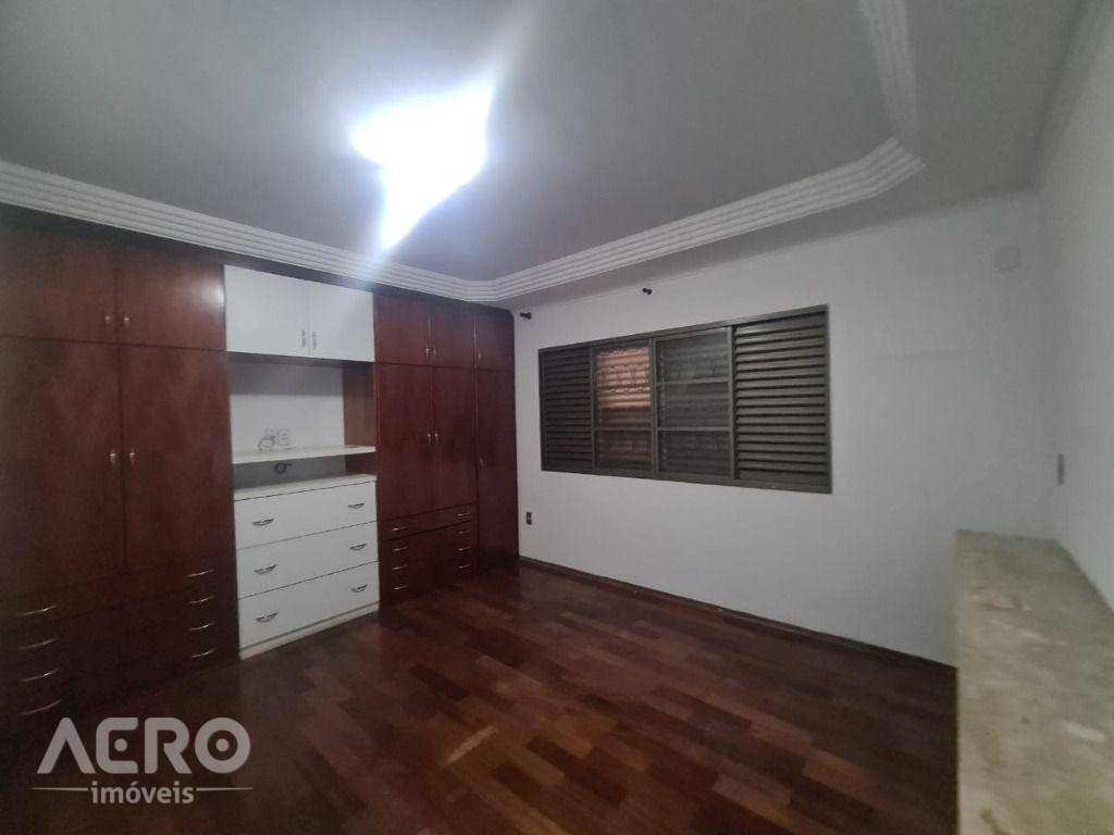 Casa à venda com 3 quartos, 223m² - Foto 24