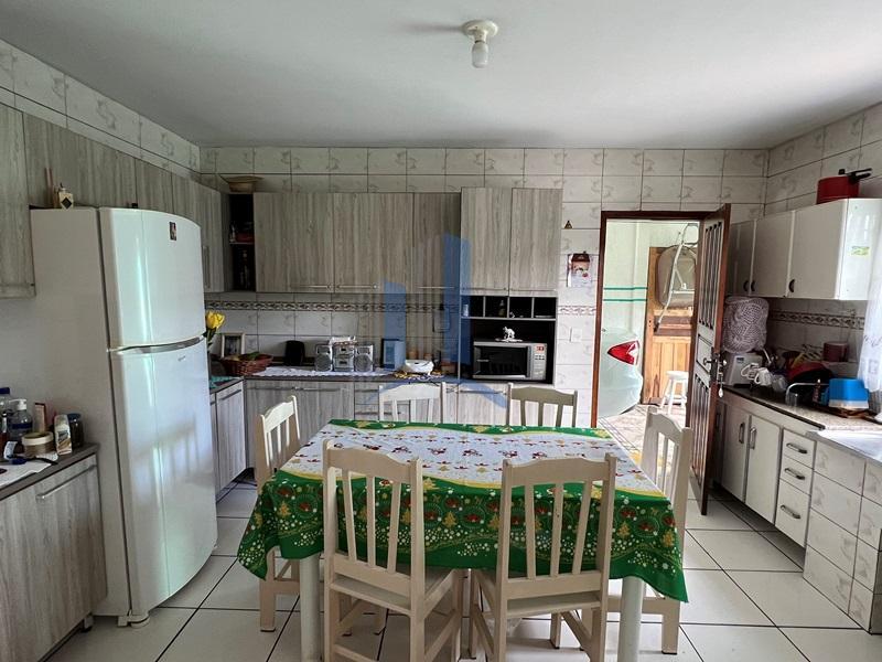 Sobrado à venda com 6 quartos, 200m² - Foto 10