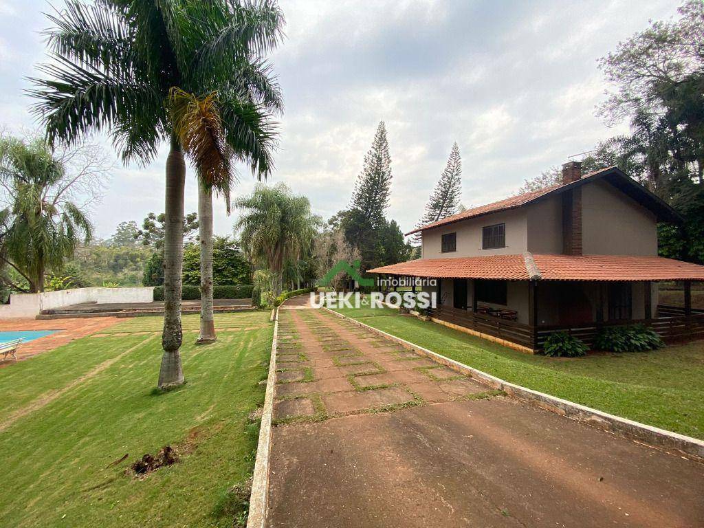 Chácara à venda com 3 quartos, 380m² - Foto 4