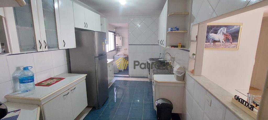 Apartamento à venda com 3 quartos, 116m² - Foto 2