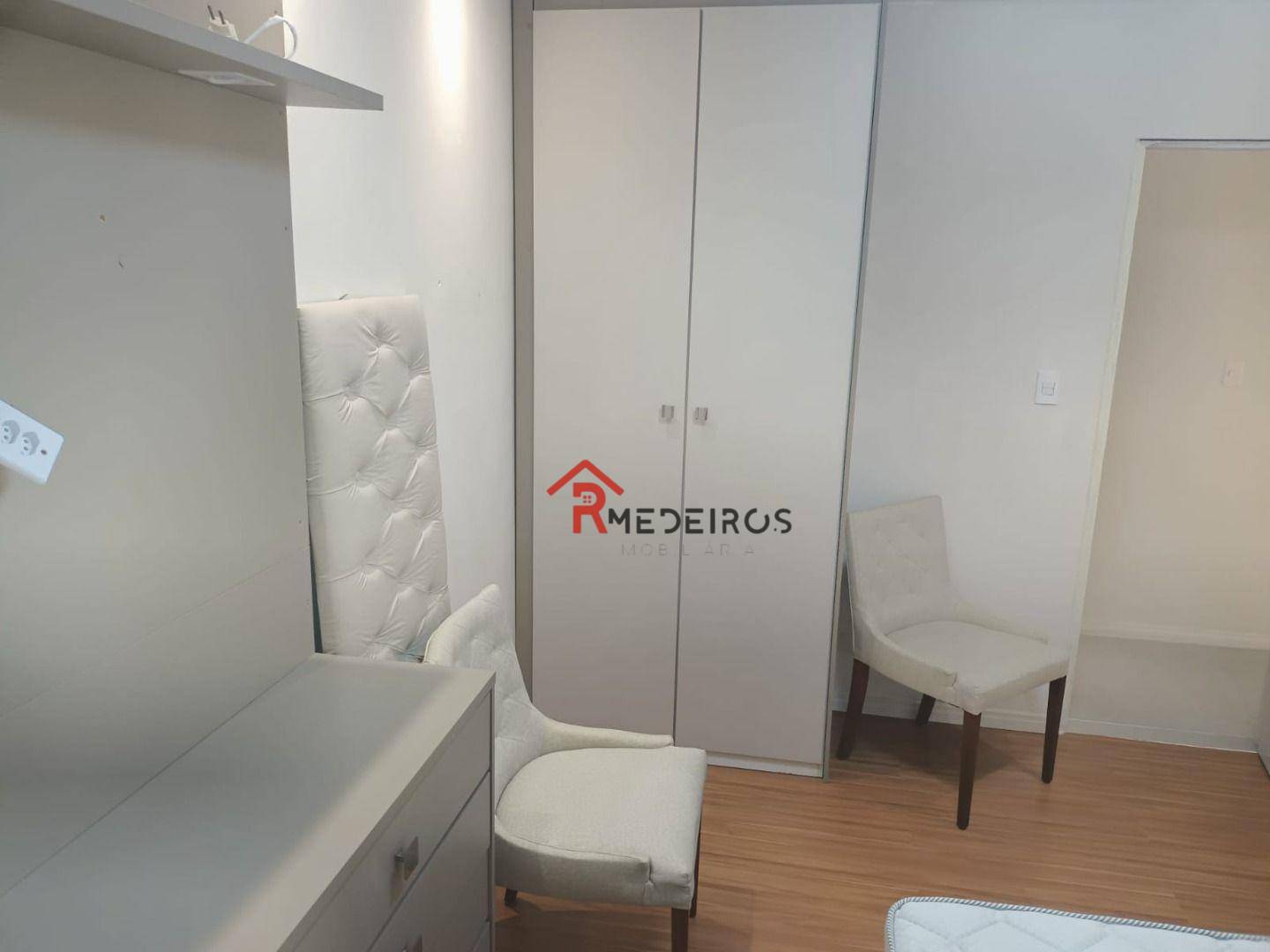 Apartamento à venda com 1 quarto, 45m² - Foto 7