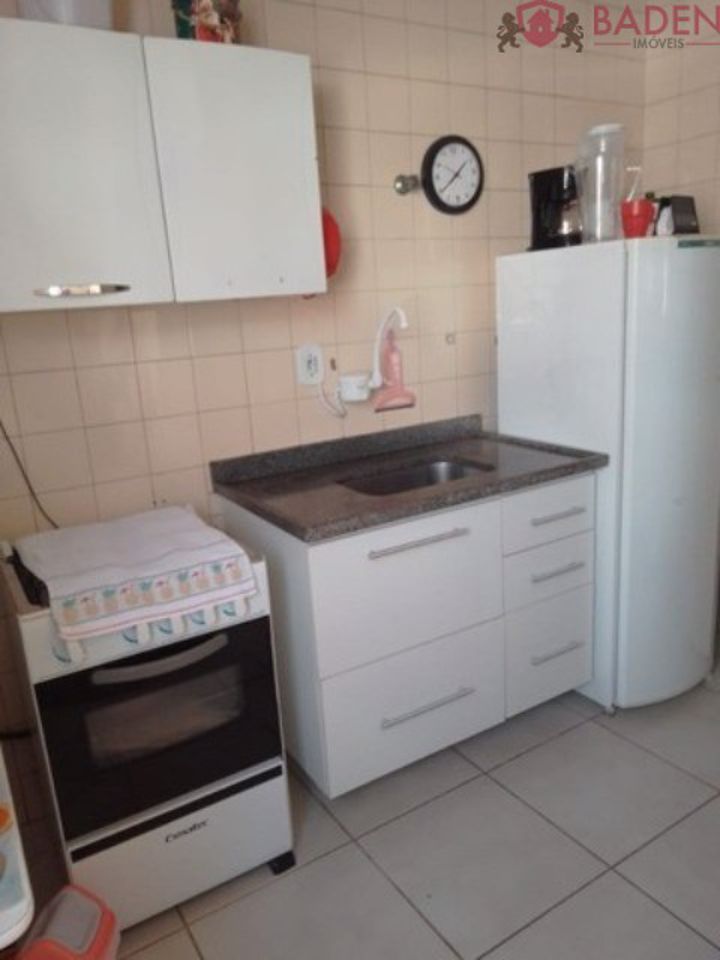 Apartamento à venda com 1 quarto, 43m² - Foto 9