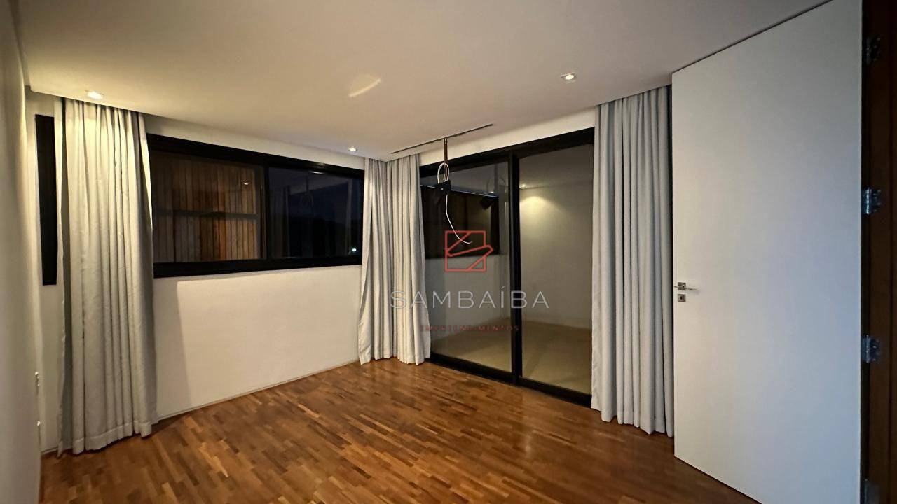 Casa à venda e aluguel com 3 quartos, 350m² - Foto 16