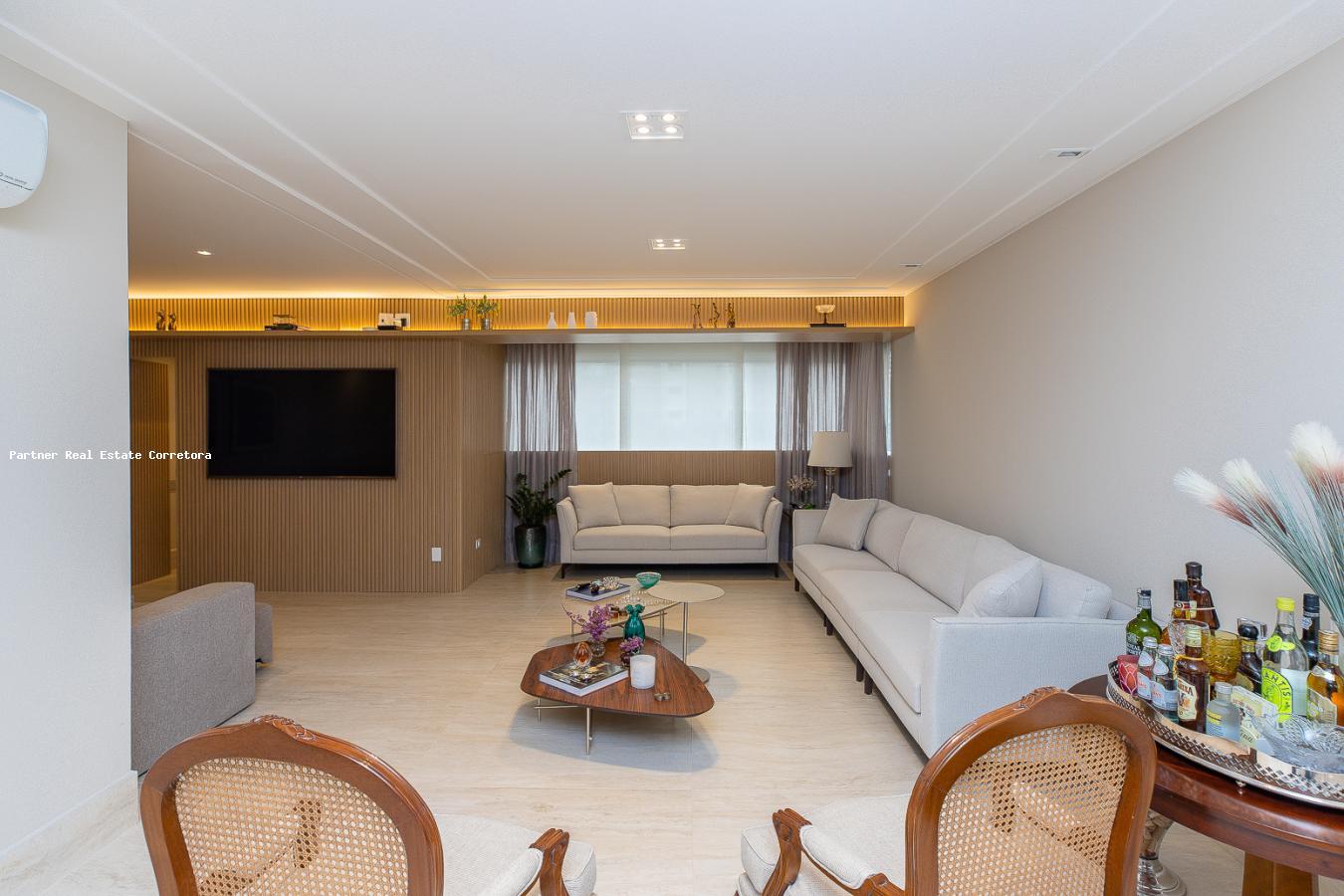 Apartamento à venda com 3 quartos, 235m² - Foto 24