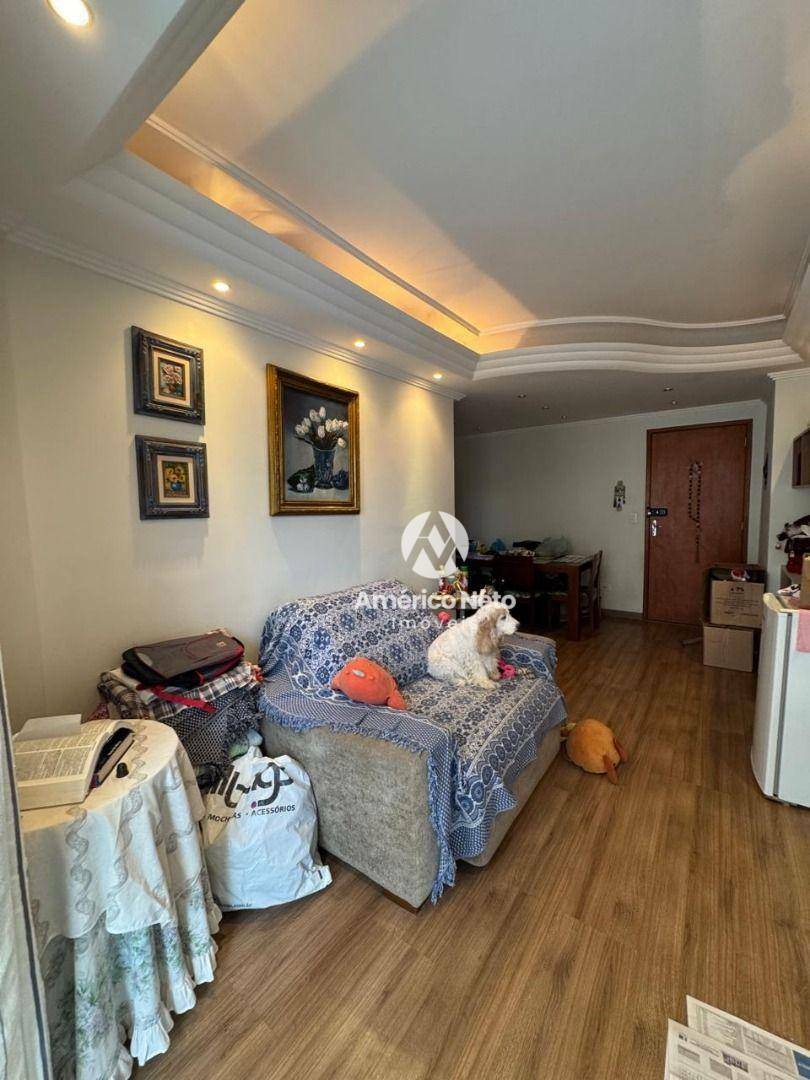 Apartamento à venda com 2 quartos, 65m² - Foto 7