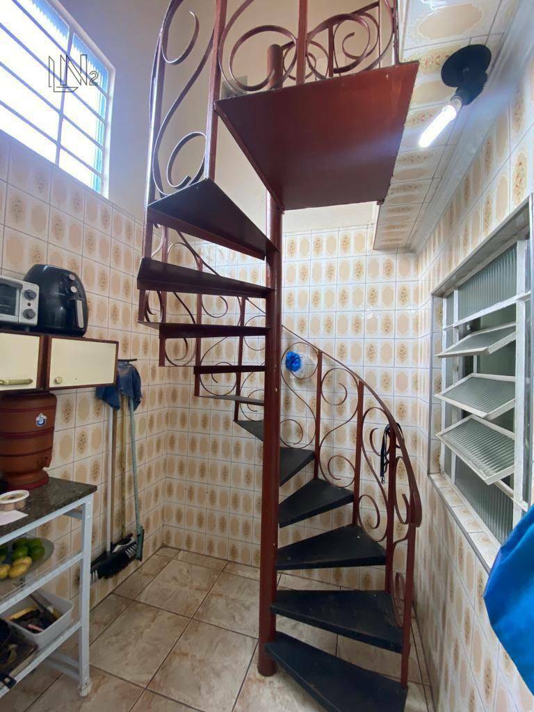 Sobrado à venda com 3 quartos, 215m² - Foto 9