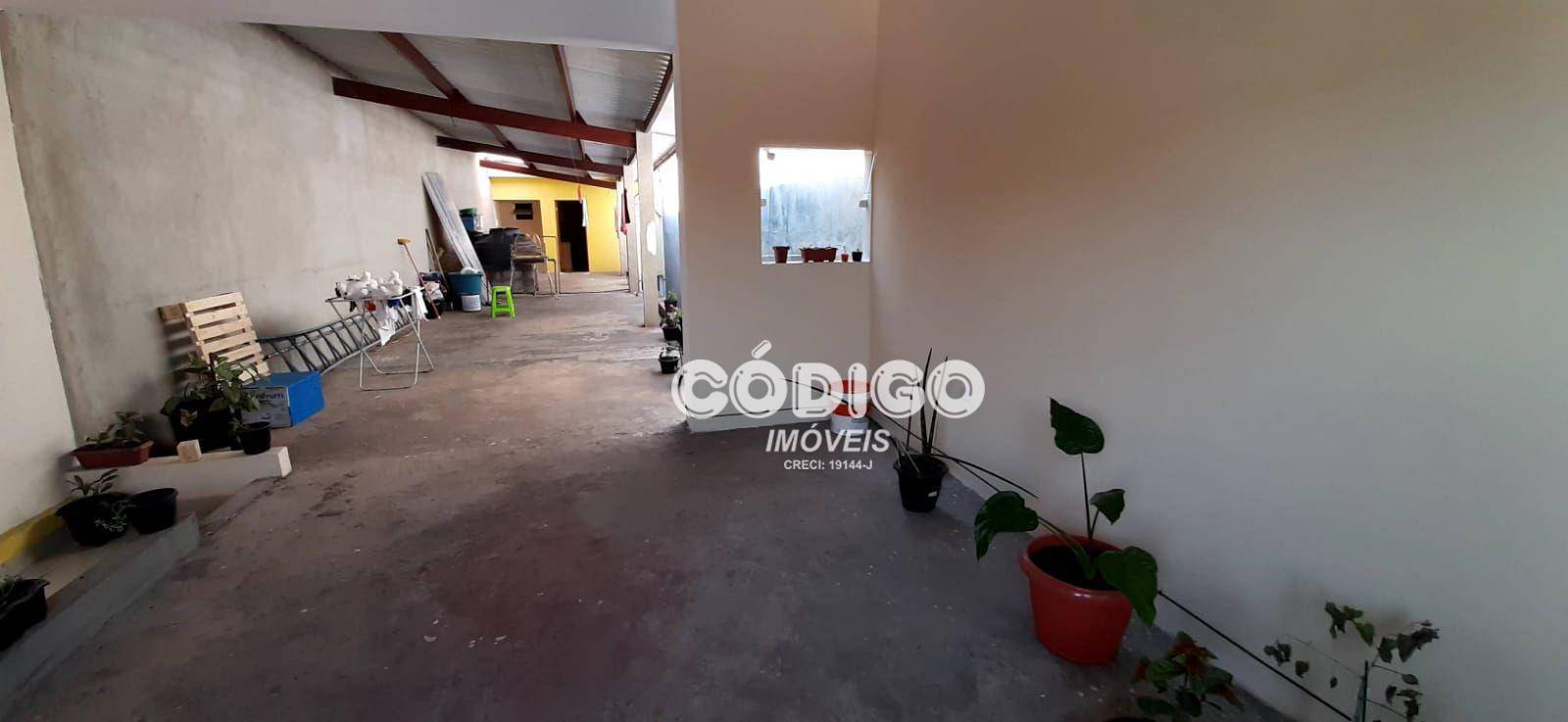 Sobrado à venda com 2 quartos, 178m² - Foto 14