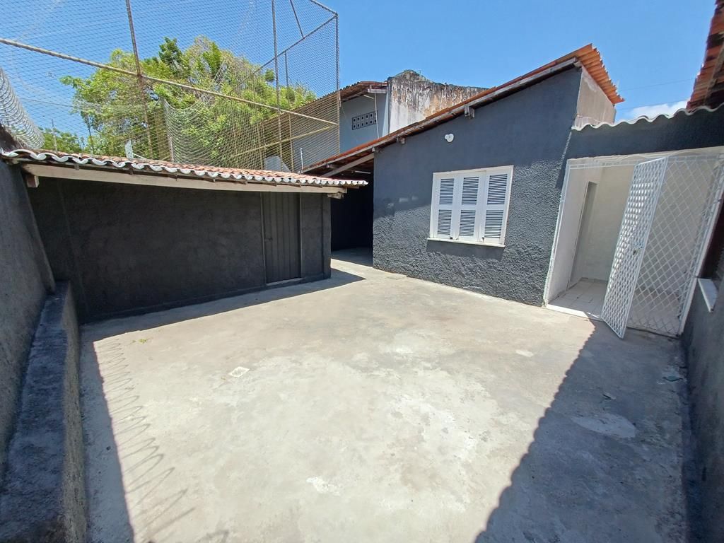 Casa para alugar com 3 quartos, 200m² - Foto 22