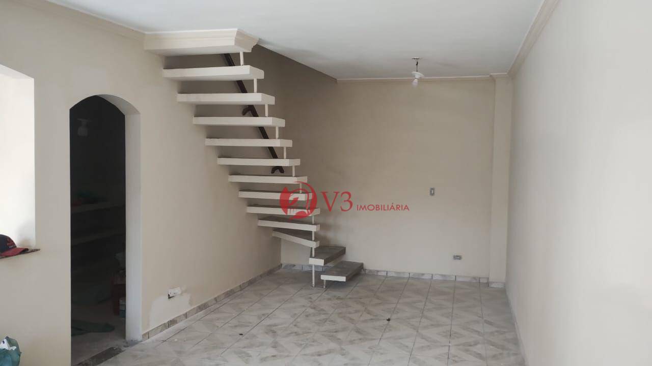 Sobrado para alugar com 3 quartos, 110m² - Foto 3