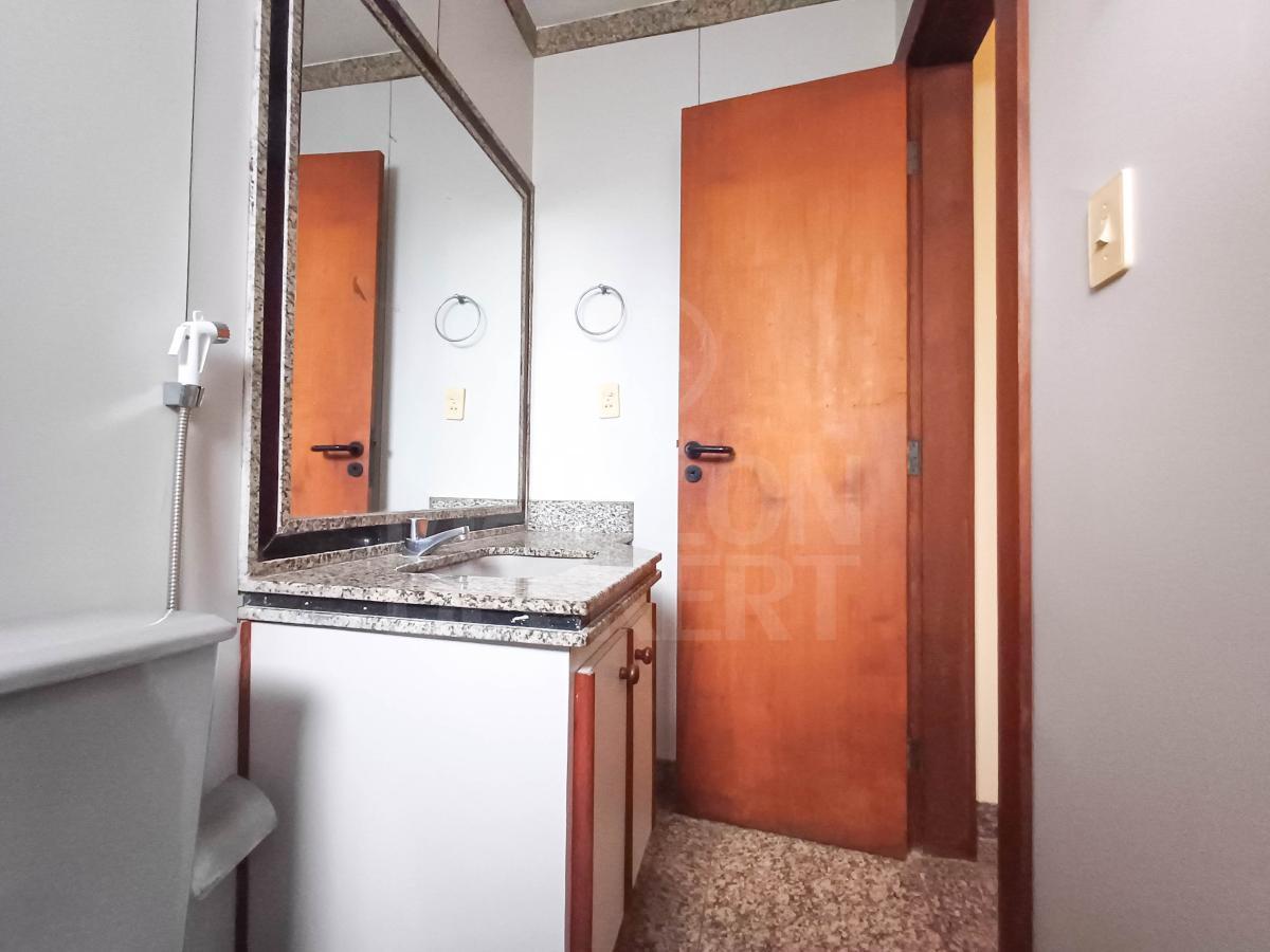 Apartamento à venda com 3 quartos, 145m² - Foto 25