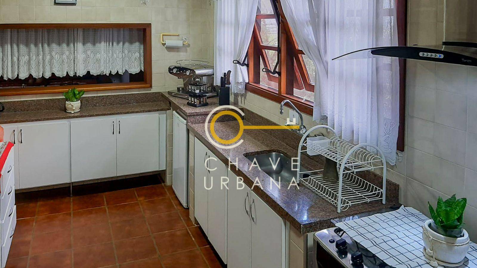 Casa de Condomínio à venda com 4 quartos, 224m² - Foto 40