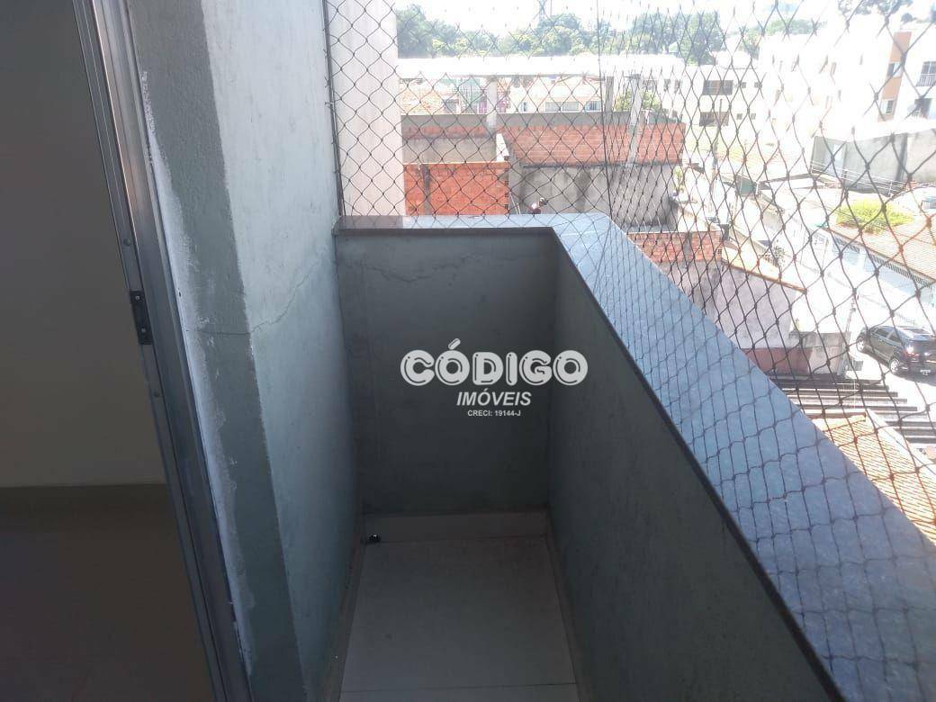 Apartamento para alugar com 2 quartos, 55m² - Foto 9