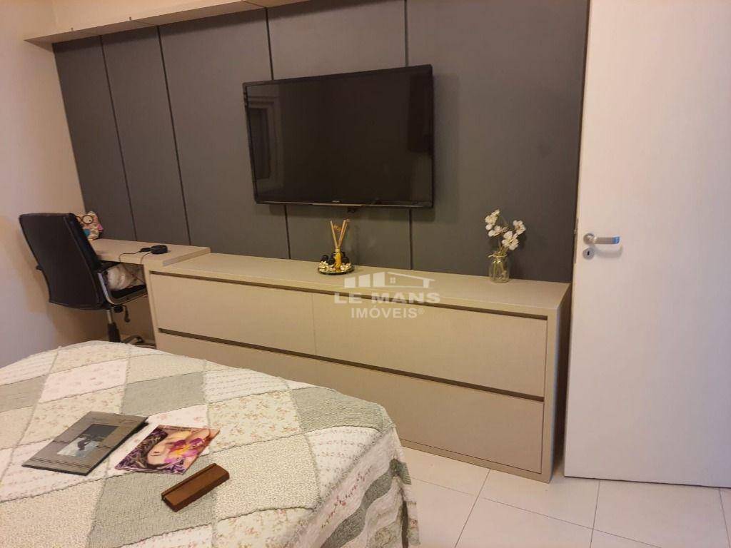 Casa à venda com 4 quartos, 431m² - Foto 37