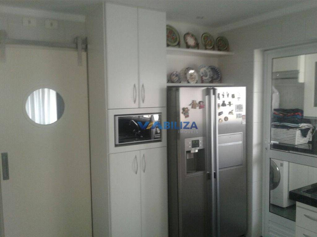 Apartamento à venda com 3 quartos, 132m² - Foto 2