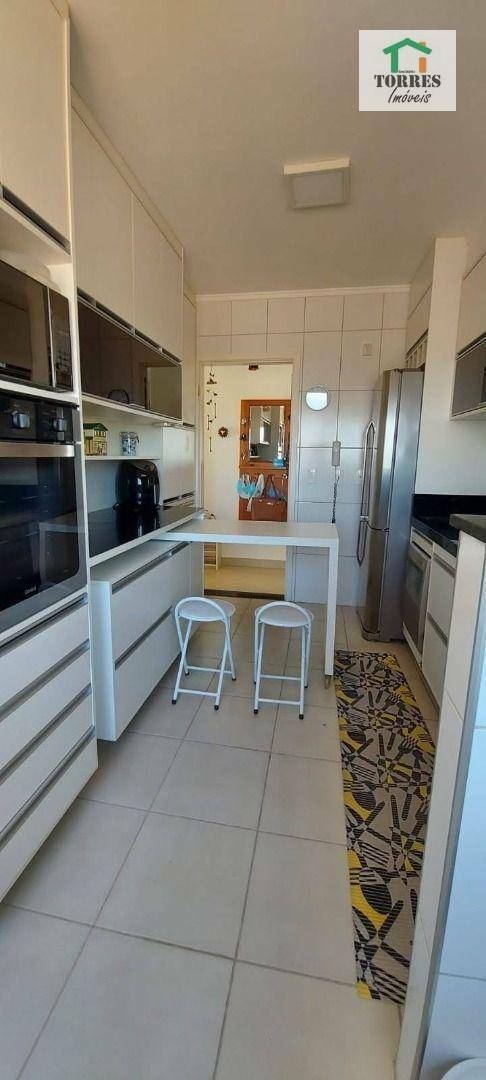 Apartamento à venda com 3 quartos, 90m² - Foto 4