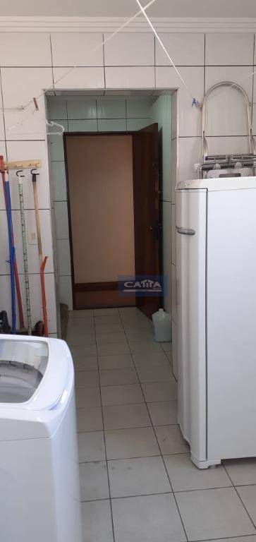 Sobrado à venda com 4 quartos, 300m² - Foto 34