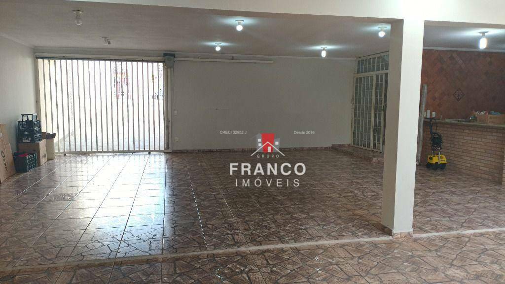 Casa à venda e aluguel com 4 quartos, 295m² - Foto 37