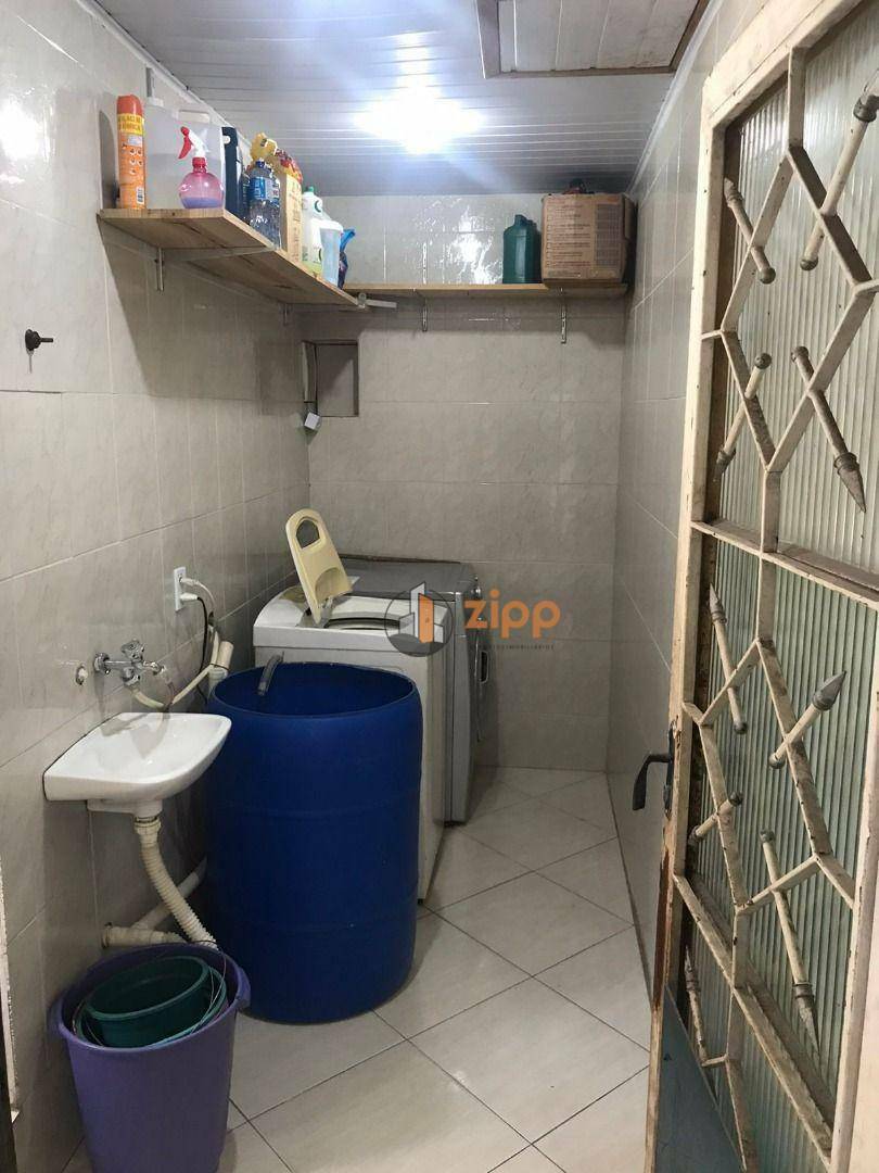 Casa à venda com 3 quartos, 564m² - Foto 4