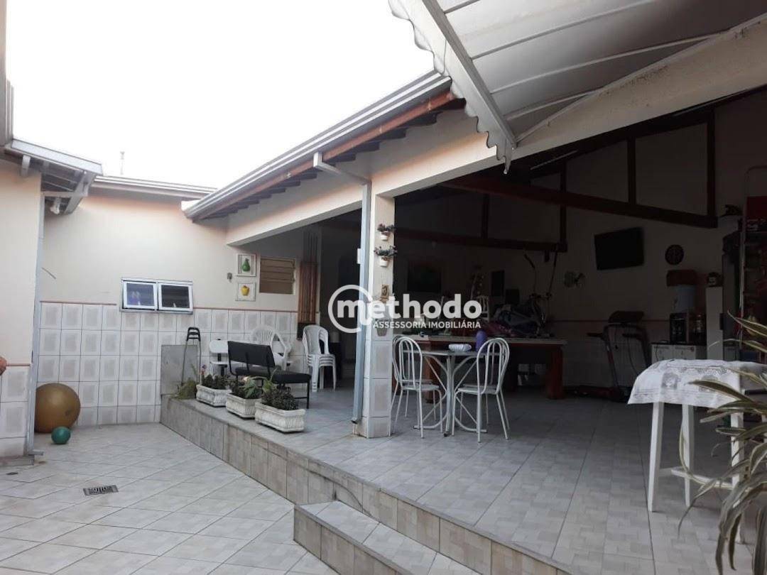 Casa à venda com 3 quartos, 180m² - Foto 25