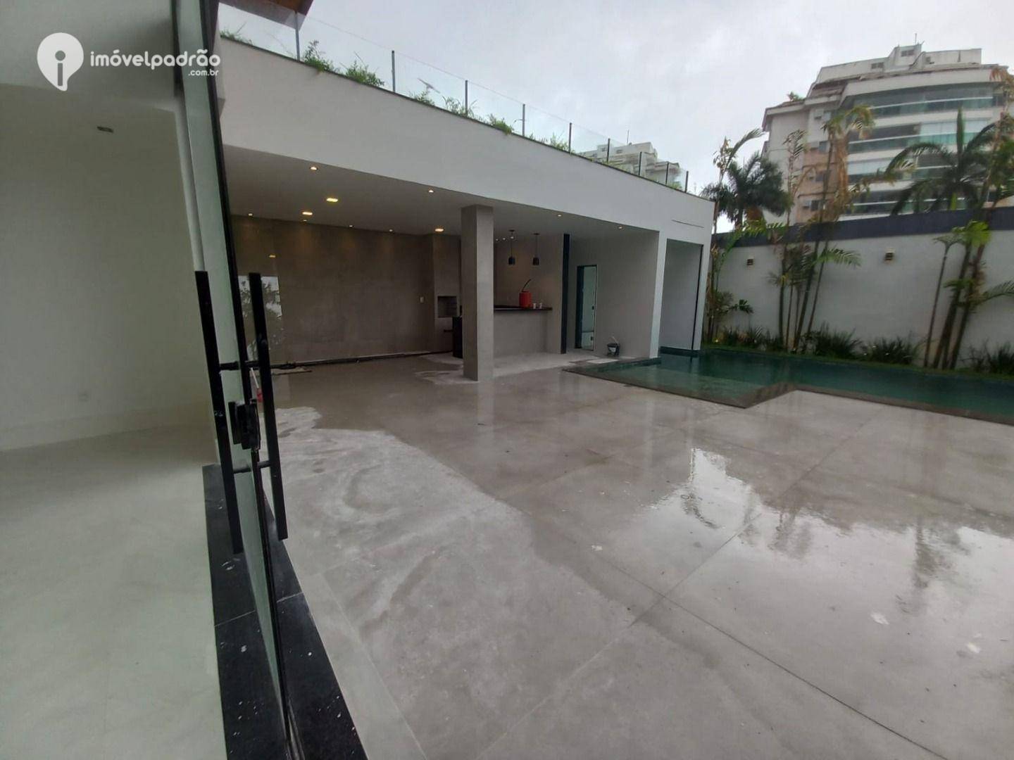 Casa à venda com 6 quartos, 860m² - Foto 9