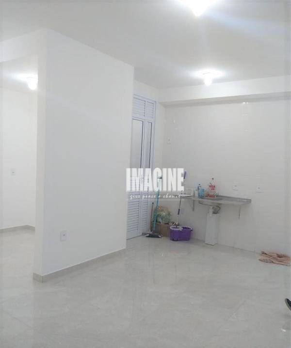 Apartamento à venda com 2 quartos, 55m² - Foto 3