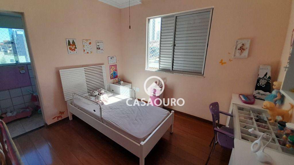 Cobertura à venda com 3 quartos, 200m² - Foto 17