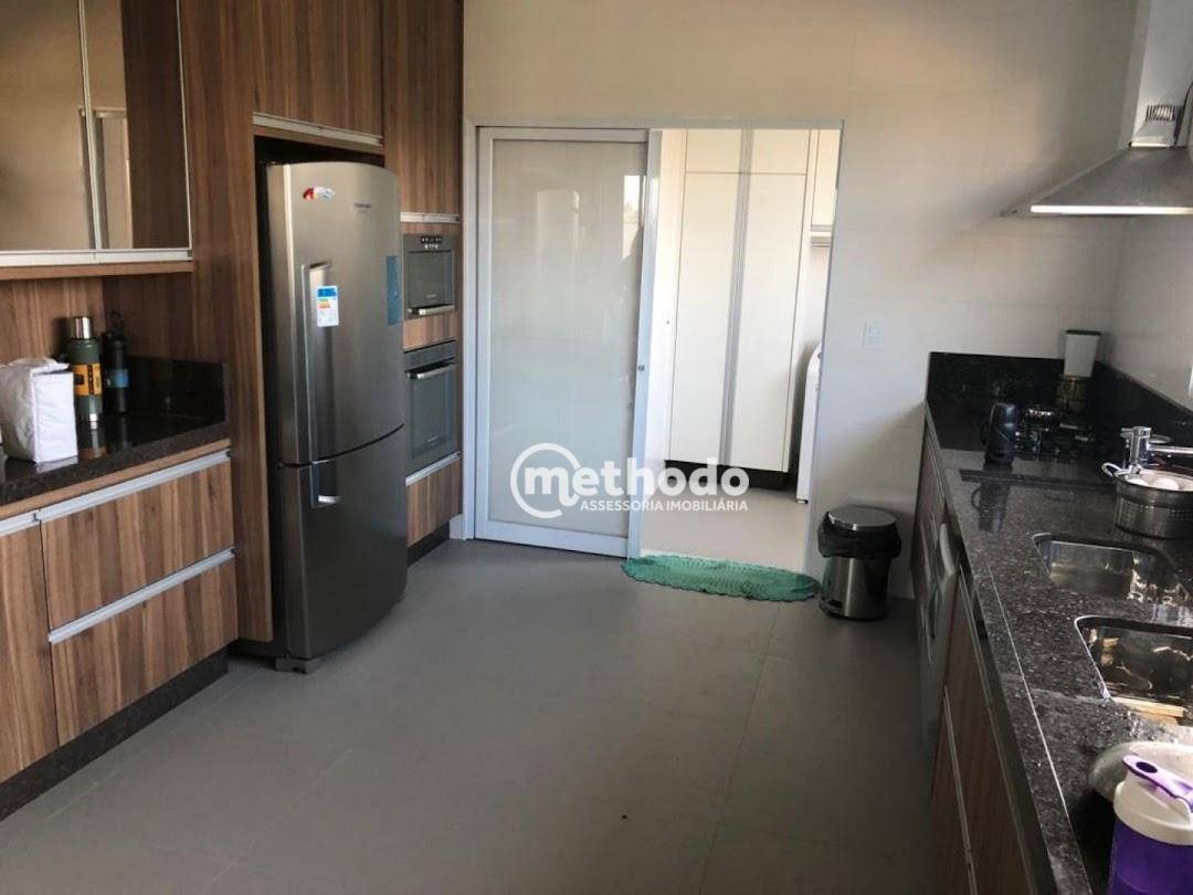 Casa à venda com 3 quartos, 233m² - Foto 33