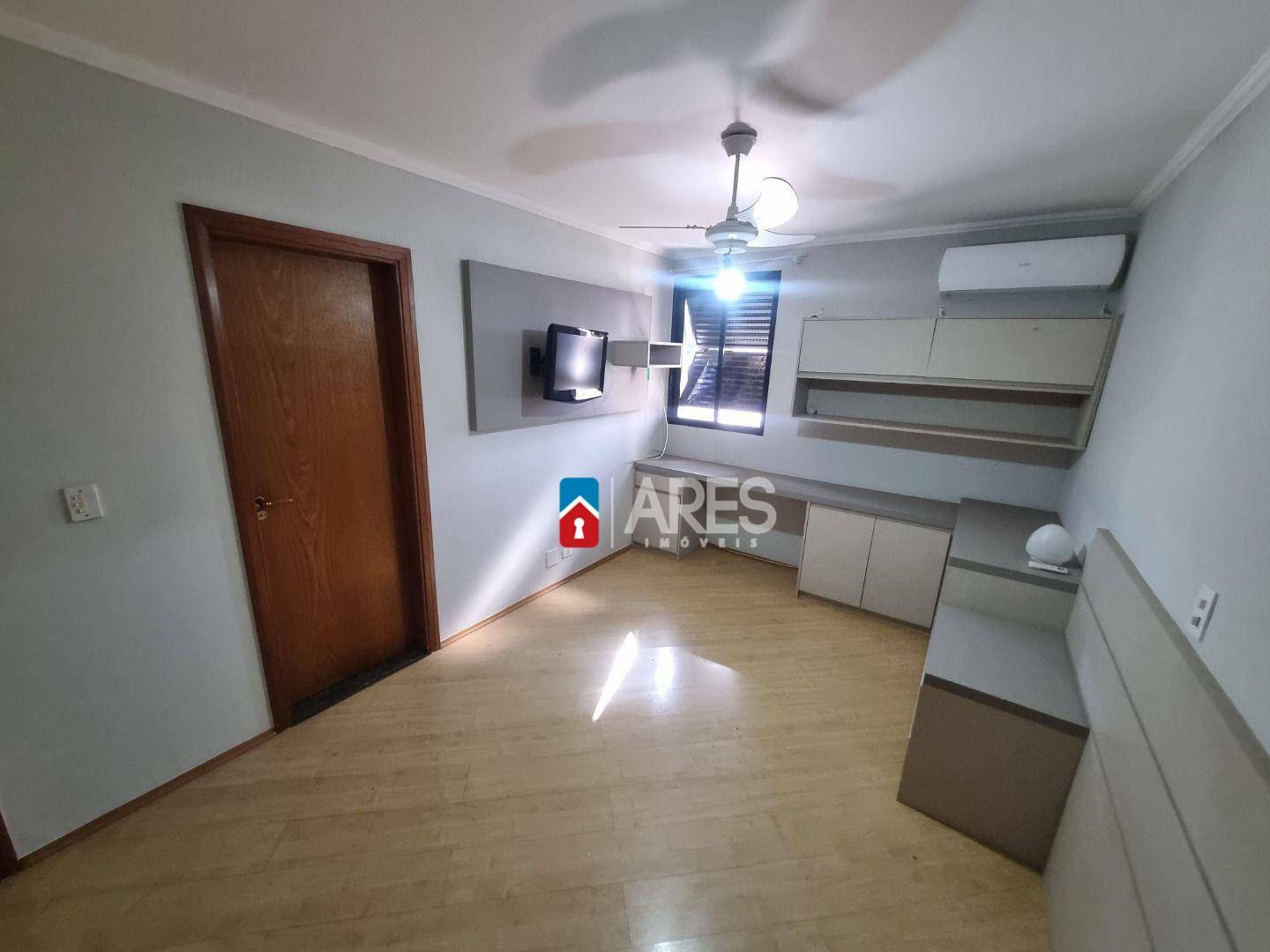 Apartamento para alugar com 4 quartos, 236m² - Foto 22