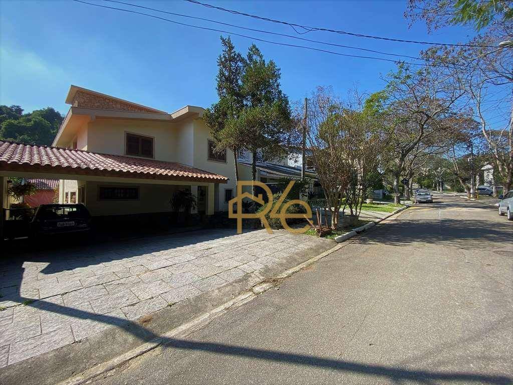 Casa de Condomínio à venda com 4 quartos, 304m² - Foto 3